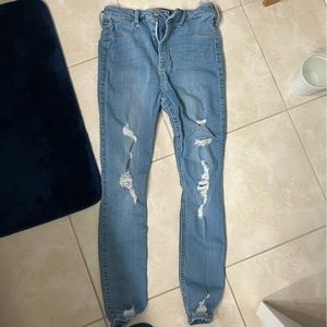 Hollister Size 3S Ripped Jeggings Medium Wash